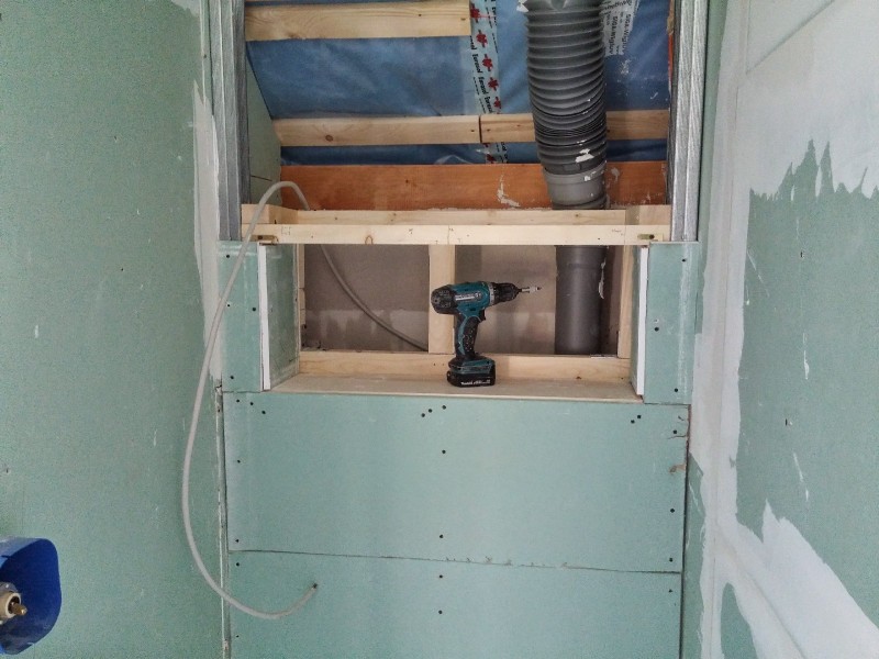 Fach in der Dusche 1